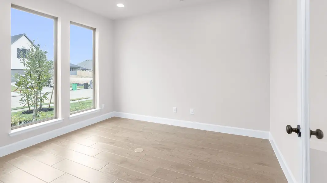 Spacious, unfurnished interior of a new home in Jubilee, Hockley (Image 21).
