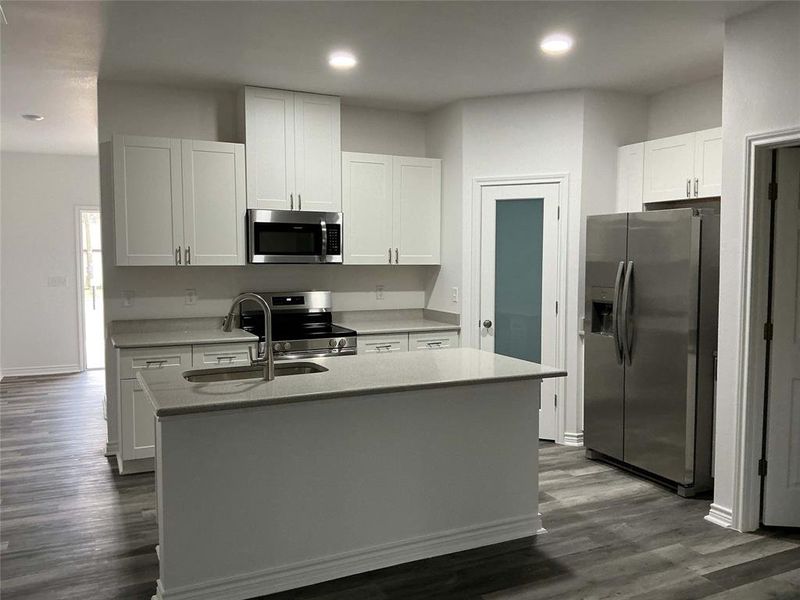 Furnished interior view inside a new home in , Denison (Image 5).