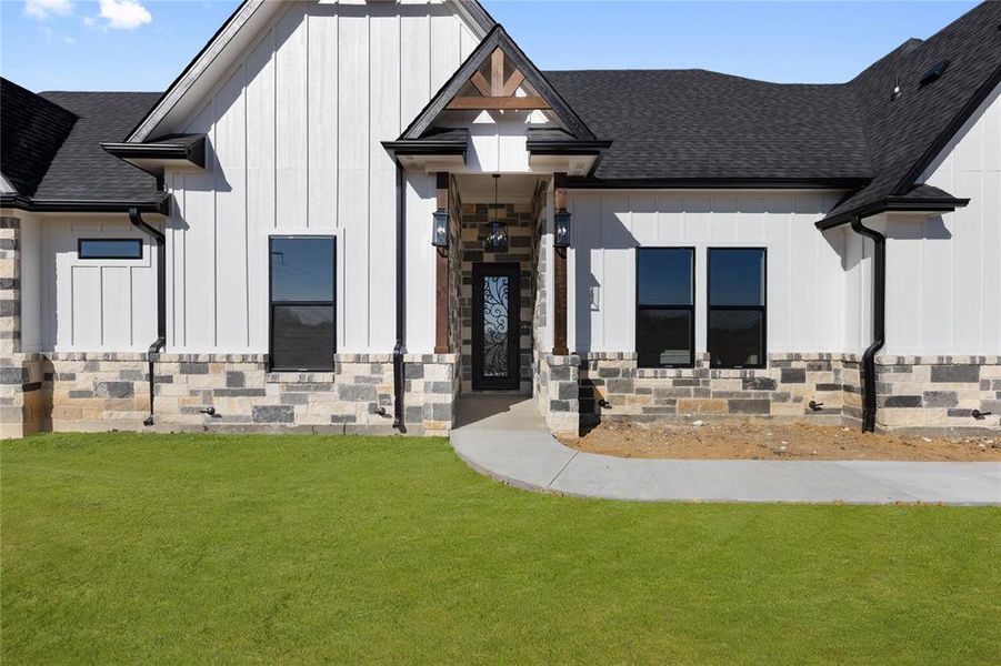 Exterior details and patio area of a home in , Palmer (Image 3).