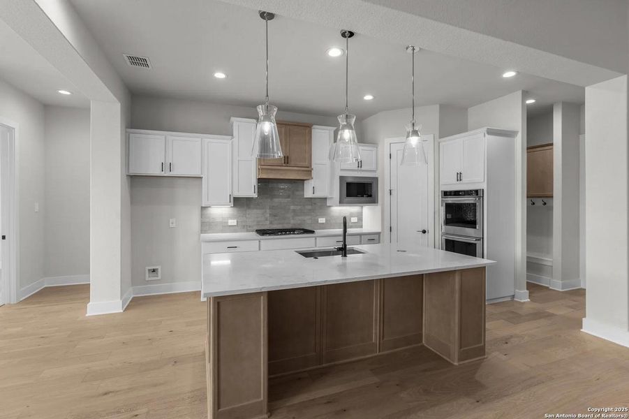 Furnished interior view inside a new home in Esperanza - 70', Boerne (Image 13).