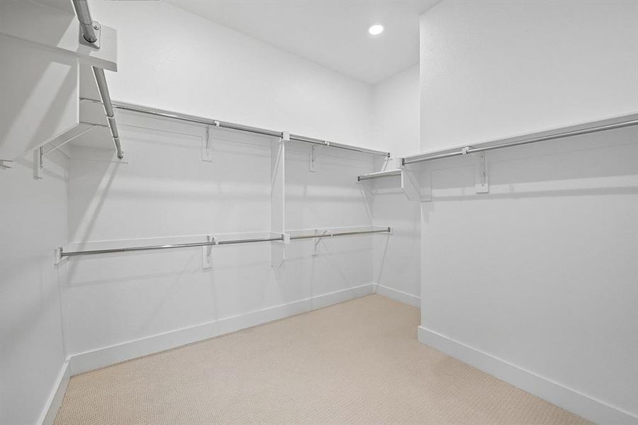 Spacious, unfurnished interior of a new home in Trinity Falls, McKinney (Image 21). Spacious, unfurnished interior of a new home in Trinity Falls, McKinney (Image 21).