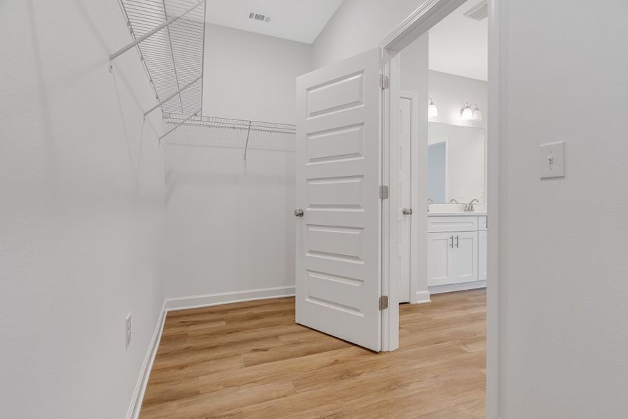 Spacious, unfurnished interior of a new home in , Crestview (Image 36).