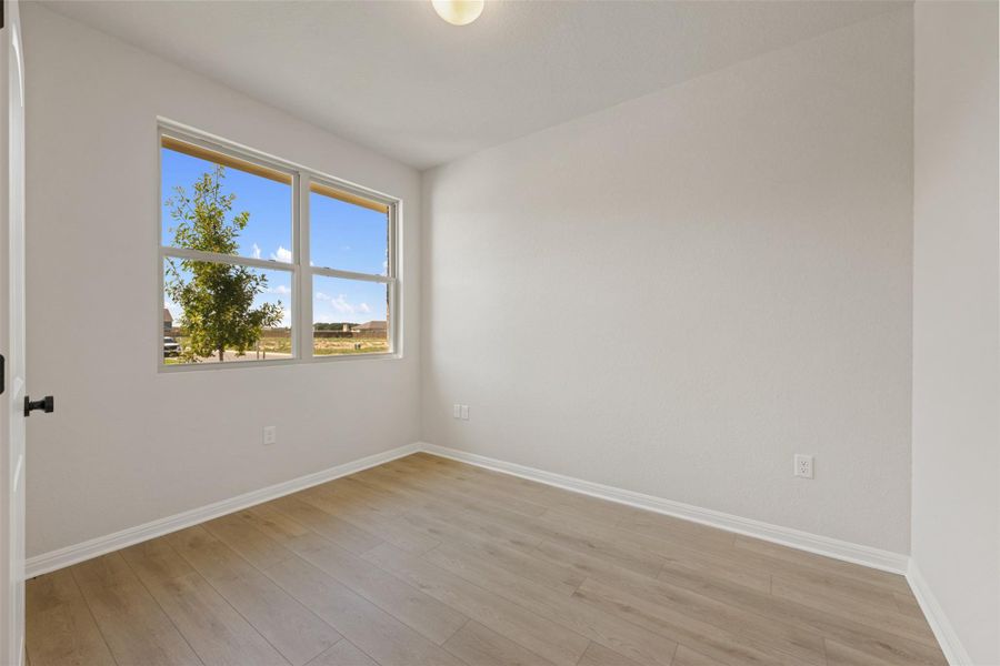 Spacious, unfurnished interior of a new home in Rolling Glen, Hutto (Image 35). Spacious, unfurnished interior of a new home in Rolling Glen, Hutto (Image 35).