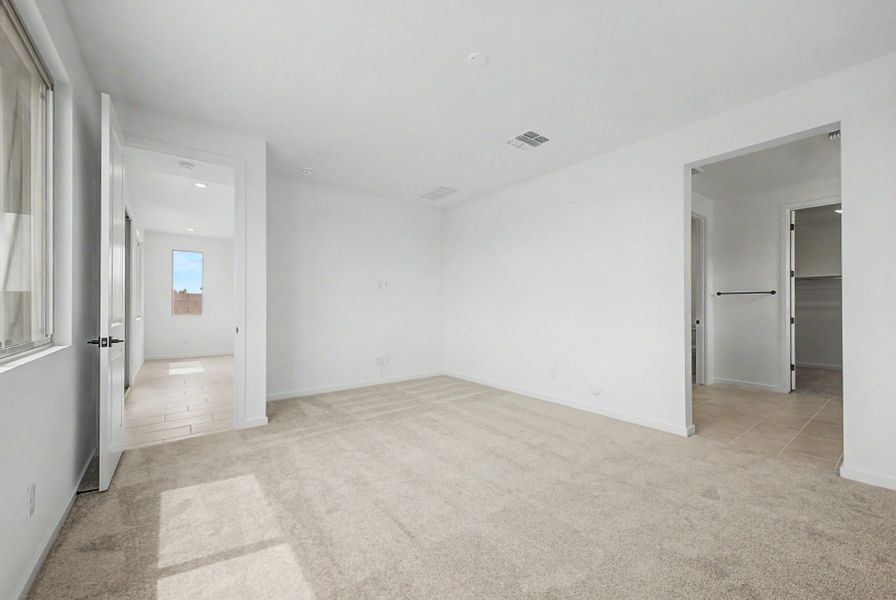 Spacious, unfurnished interior of a new home in Mason Ranch II, Surprise (Image 10).