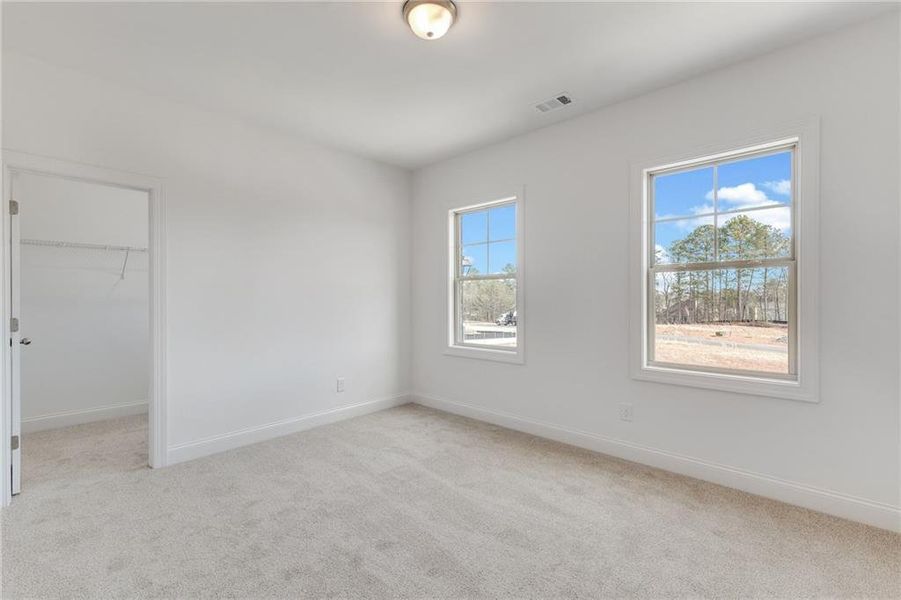 Spacious, unfurnished interior of a new home in , Buford (Image 29).