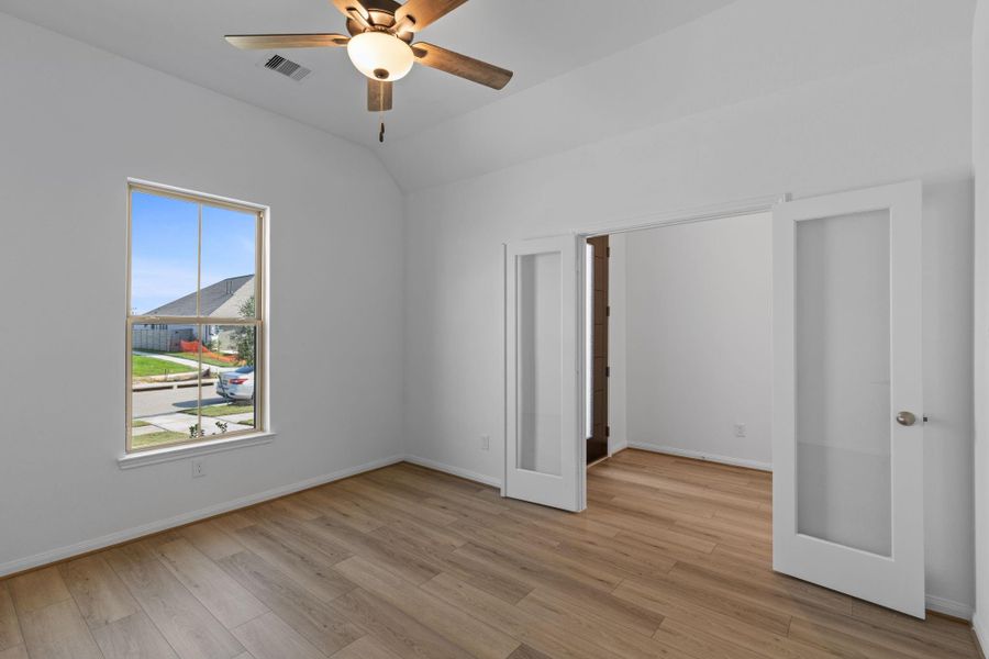 Spacious, unfurnished interior of a new home in Pomona, Manvel (Image 16).