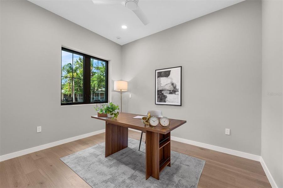 Furnished interior view inside a new home in , Orlando (Image 43).