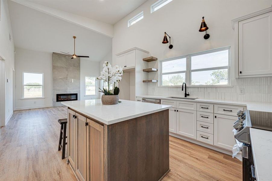 Furnished interior view inside a new home in , West Tawakoni (Image 13).