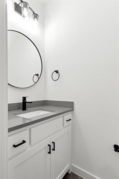 015-1232Armstrong-TheColony-TX-75056-Bathroom2.jpg-FULL