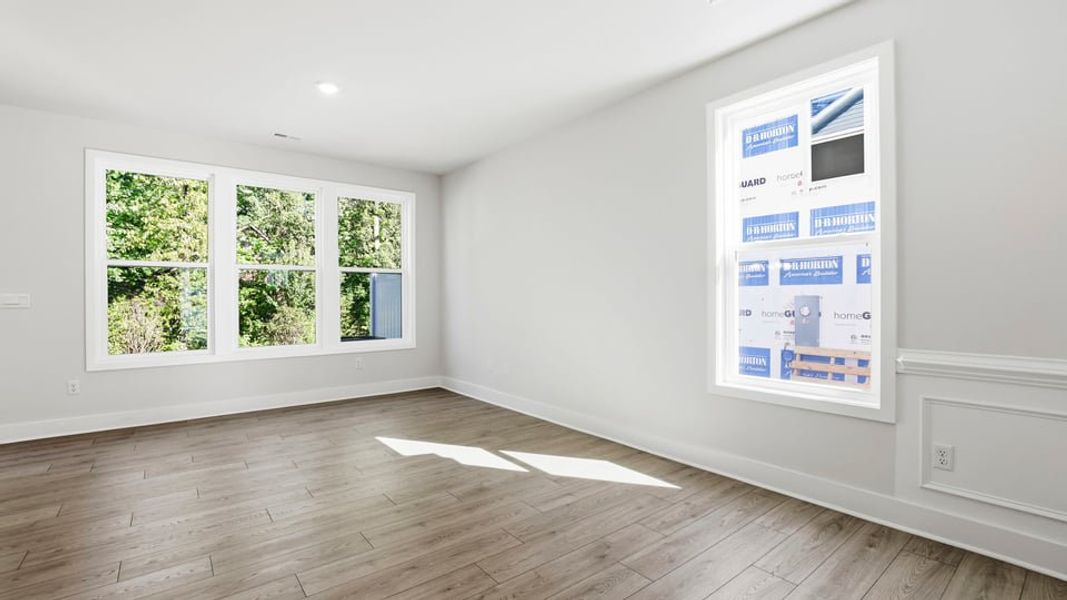 Spacious, unfurnished interior of a new home in Hidden Hills, Spartanburg (Image 13).