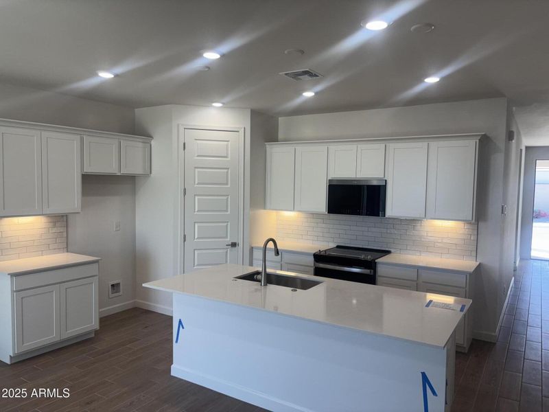 Lot 348 Kitchen Lot 348 Kitchen