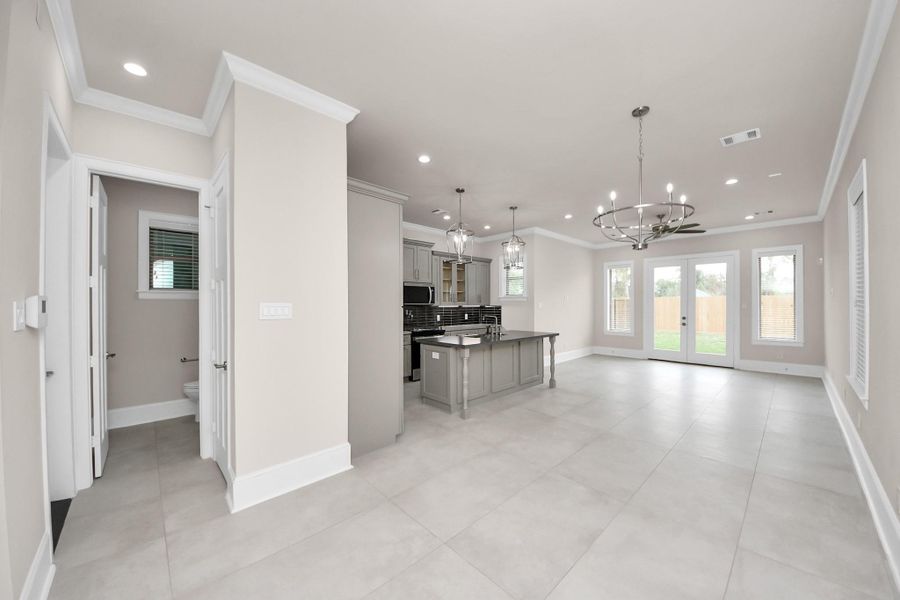 Spacious, unfurnished interior of a new home in , Houston (Image 40).