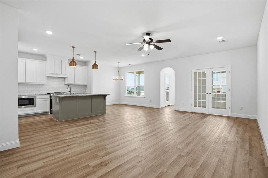 Spacious, unfurnished interior of a new home in Wildcat Ridge, Godley (Image 18). Spacious, unfurnished interior of a new home in Wildcat Ridge, Godley (Image 18).
