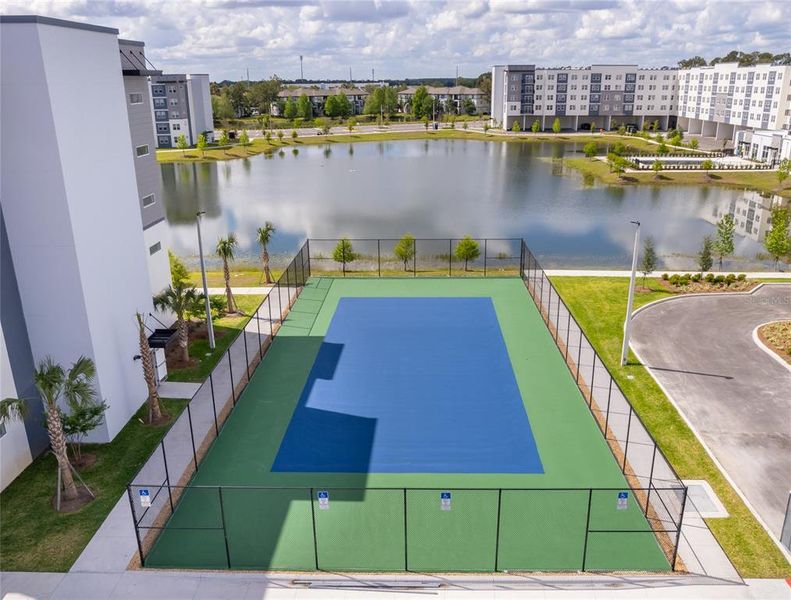 Community amenities in , Orlando (Image 40).