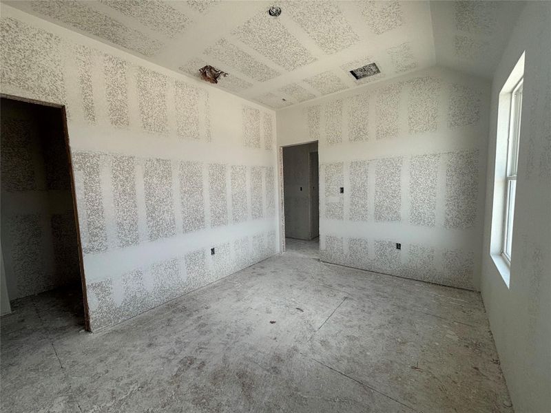 Spacious, unfurnished interior of a new home in Covered Bridge, Hutto (Image 16). Spacious, unfurnished interior of a new home in Covered Bridge, Hutto (Image 16).