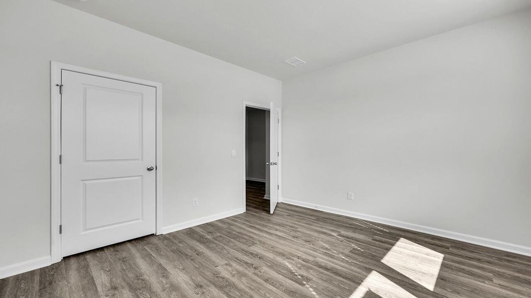 Spacious, unfurnished interior of a new home in Hillcrest, Ravenel (Image 24).