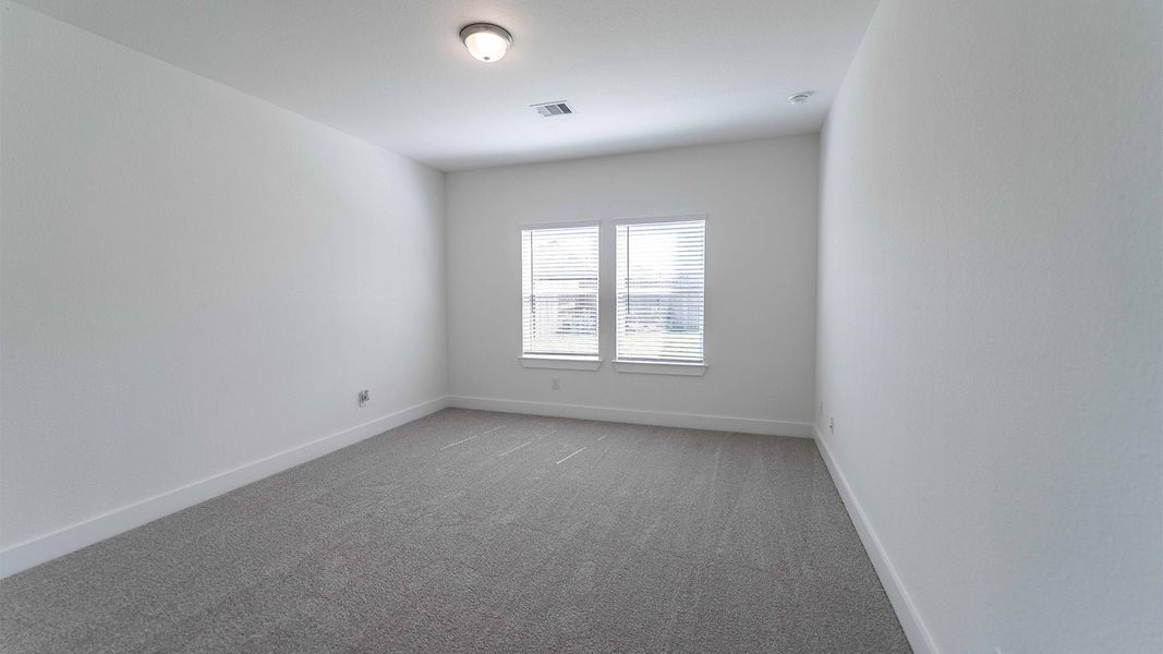 Spacious, unfurnished interior of a new home in Massey Oaks, Pearland (Image 40).