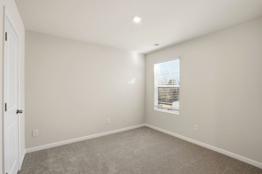 Spacious, unfurnished interior of a new home in Hedgecliff Townes, Kannapolis (Image 21).