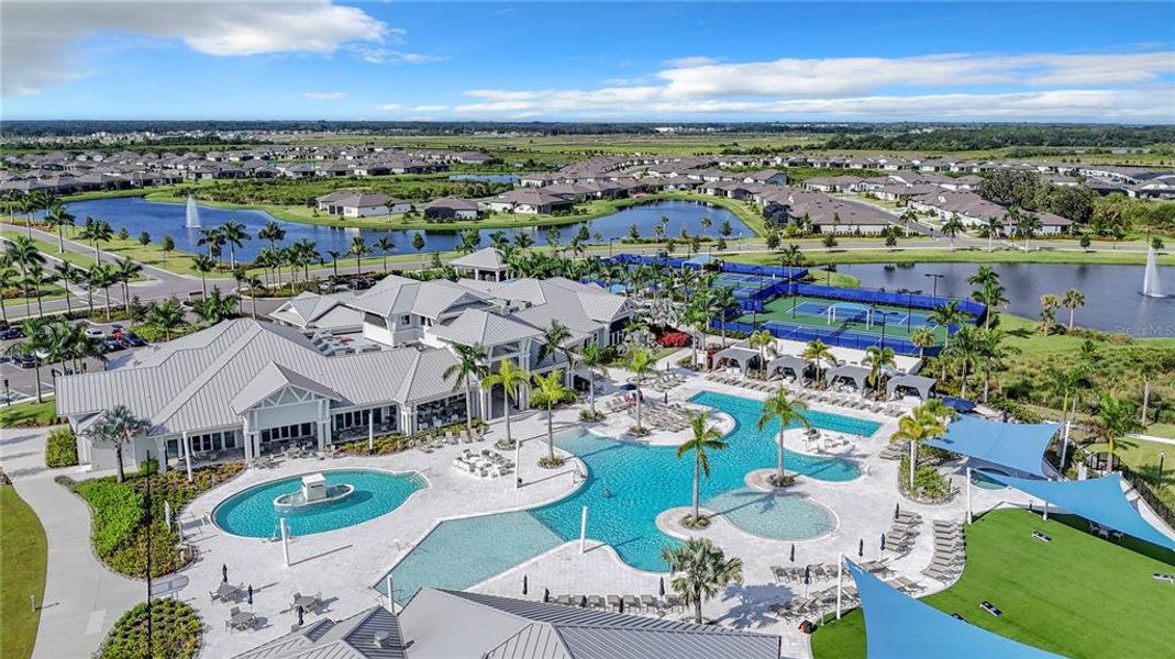 Image 34 of a home in Del Webb BayView.