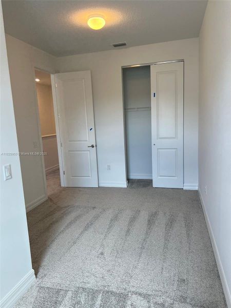 Spacious, unfurnished interior of a new home in , West Palm Beach (Image 16).