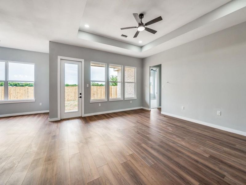 Spacious, unfurnished interior of a new home in , De Leon (Image 21).