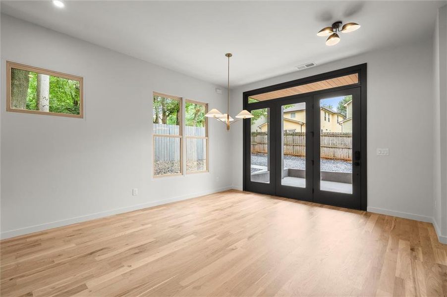 Spacious, unfurnished interior of a new home in , Atlanta (Image 40).