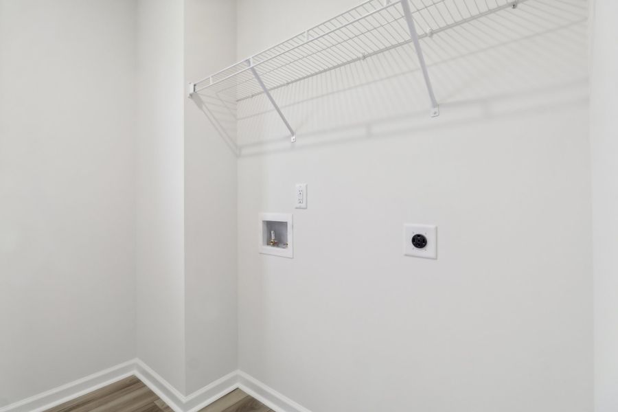 Spacious, unfurnished interior of a new home in Whiskey Run, New Ellenton (Image 11).