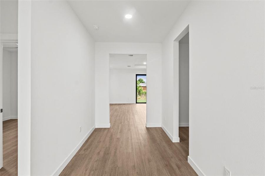 Spacious, unfurnished interior of a new home in , Punta Gorda (Image 10).
