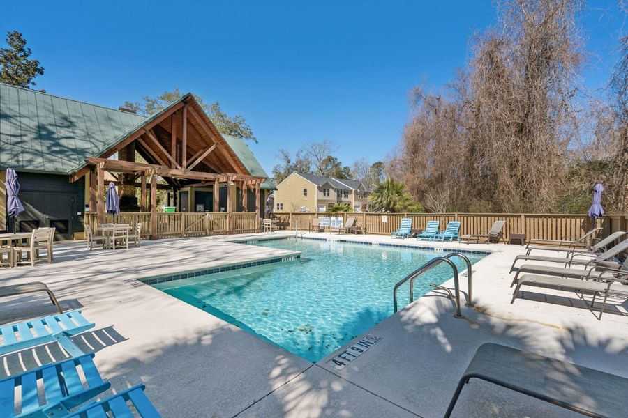 Community amenities in , North Charleston (Image 48).