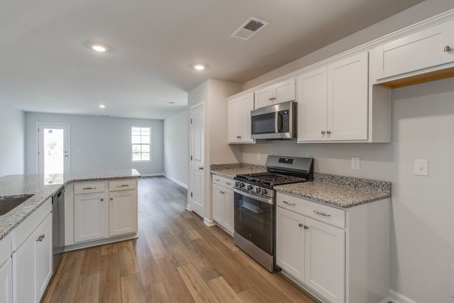 Furnished interior view inside a new home in Bluefield, Lexington (Image 8).