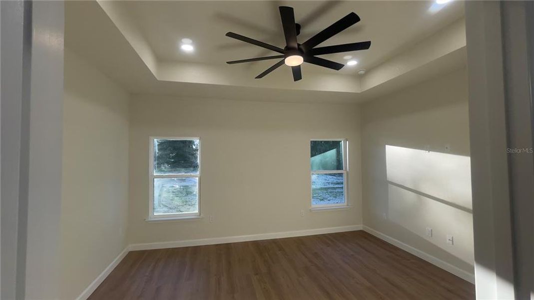 Spacious, unfurnished interior of a new home in , Chiefland (Image 26).