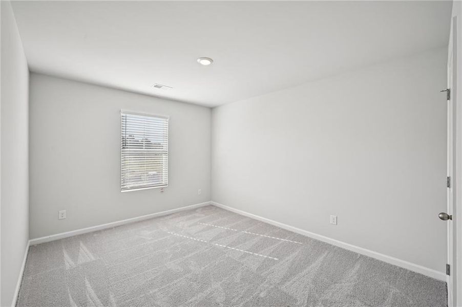 Spacious, unfurnished interior of a new home in Neely Farm, Covington (Image 34).