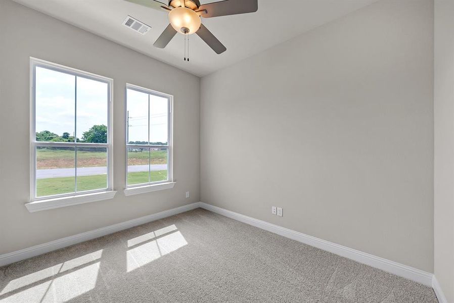 Spacious, unfurnished interior of a new home in Eagle Estates, Cross Timber (Image 27).