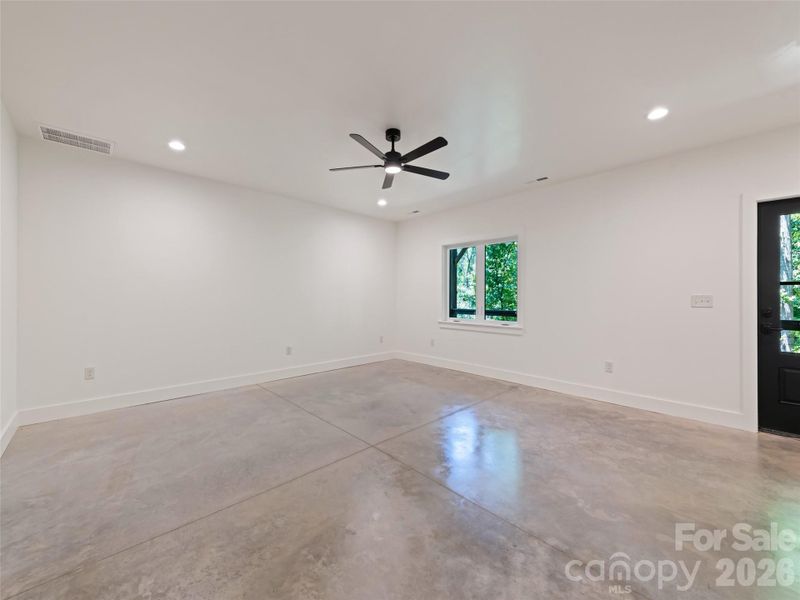 Spacious, unfurnished interior of a new home in , Clyde (Image 29).