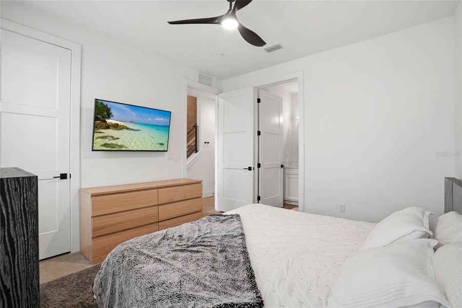 Furnished interior view inside a new home in , St. Petersburg (Image 28).