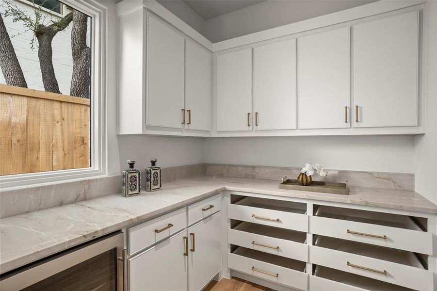 Furnished interior view inside a new home in , Dallas (Image 8).