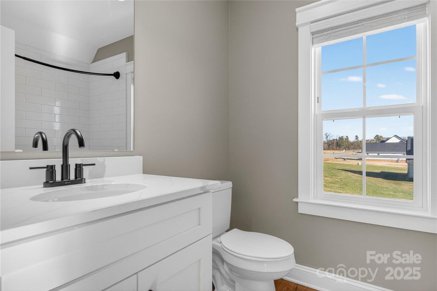 Guest Room Full Bath