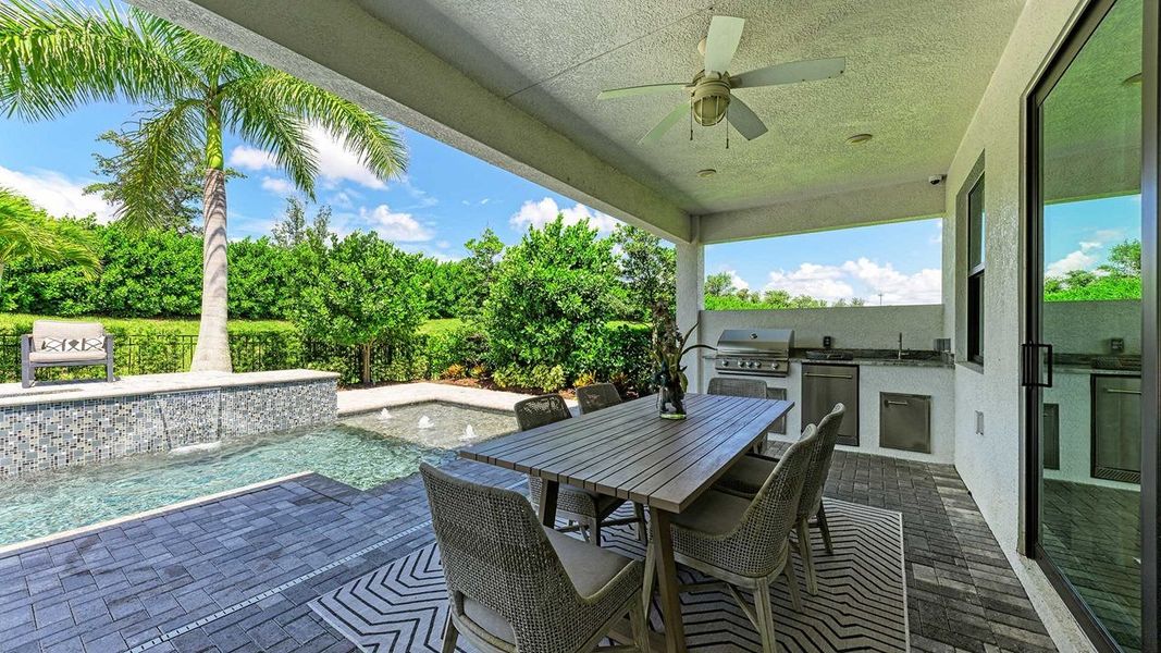 Lanai - Model shown is without Bonus Room