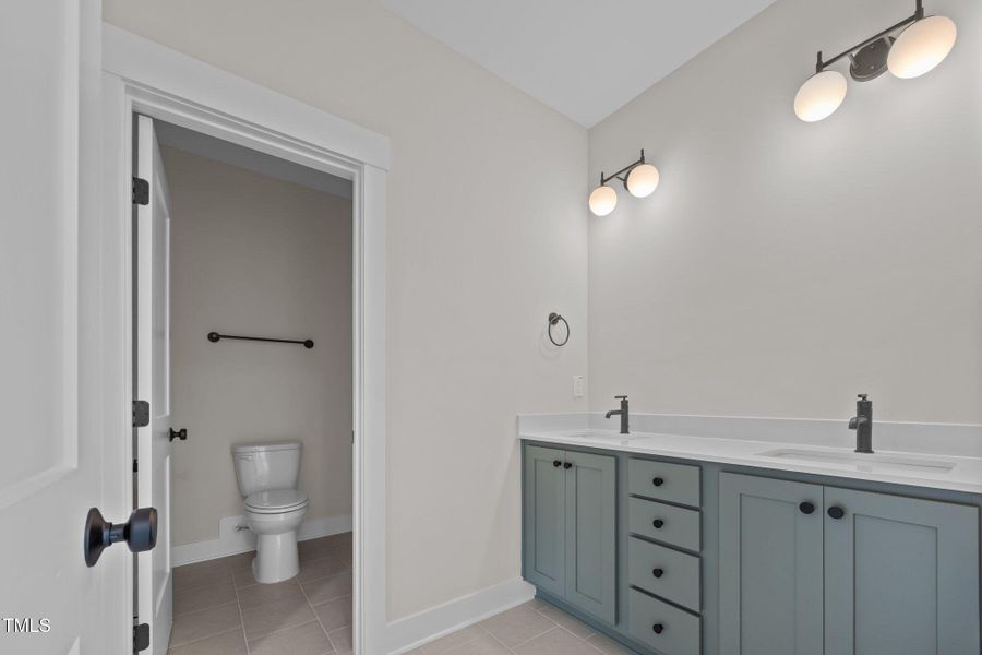 53-web-or-mls-IMG_0370 53-web-or-mls-IMG_0370