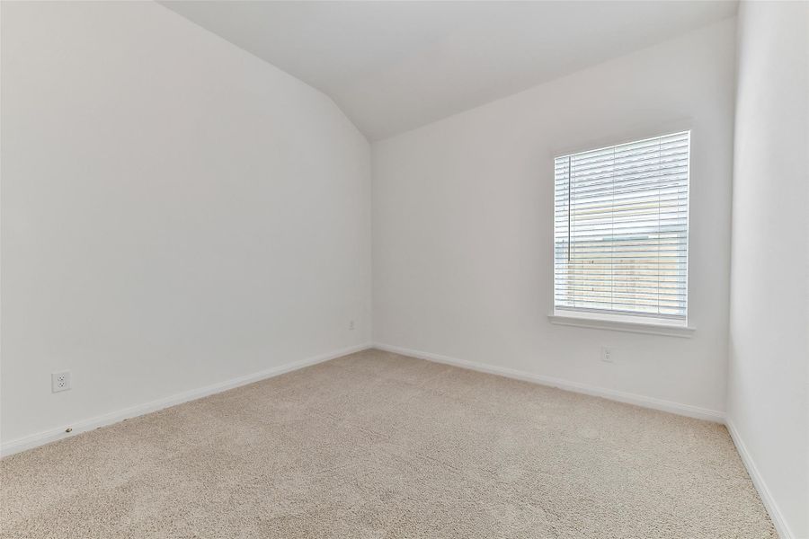Spacious, unfurnished interior of a new home in King Oaks Village, Baytown (Image 20).