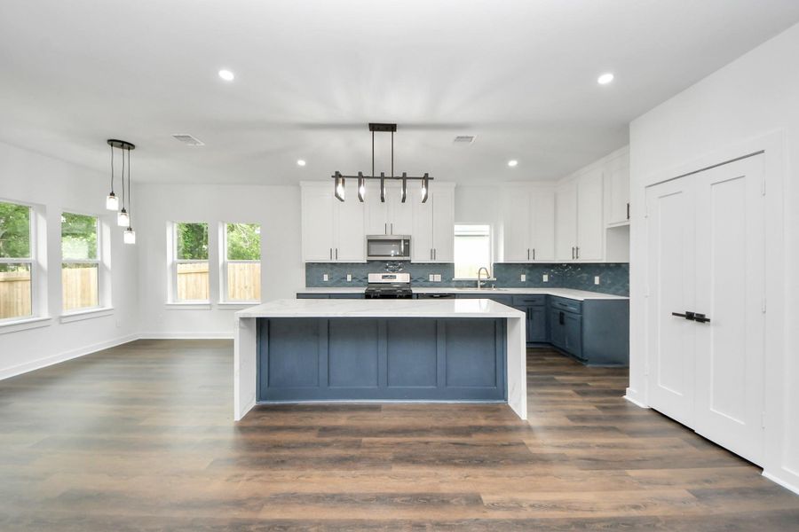 Image 11 of a home in . Image 11 of a home in .