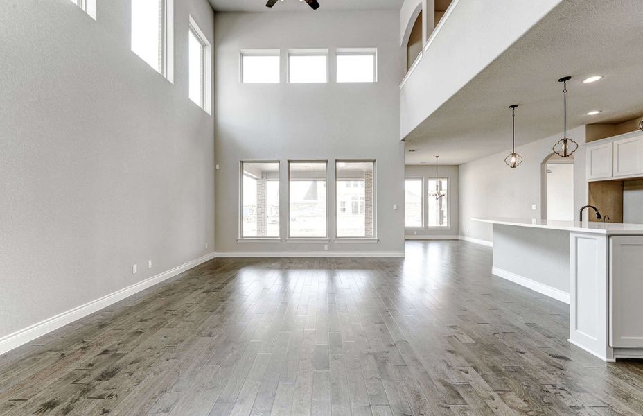 Representative unfurnished interior of a home built from the 3799 by Ravenna Homes in Artavia 70′, Conroe (Image 25).