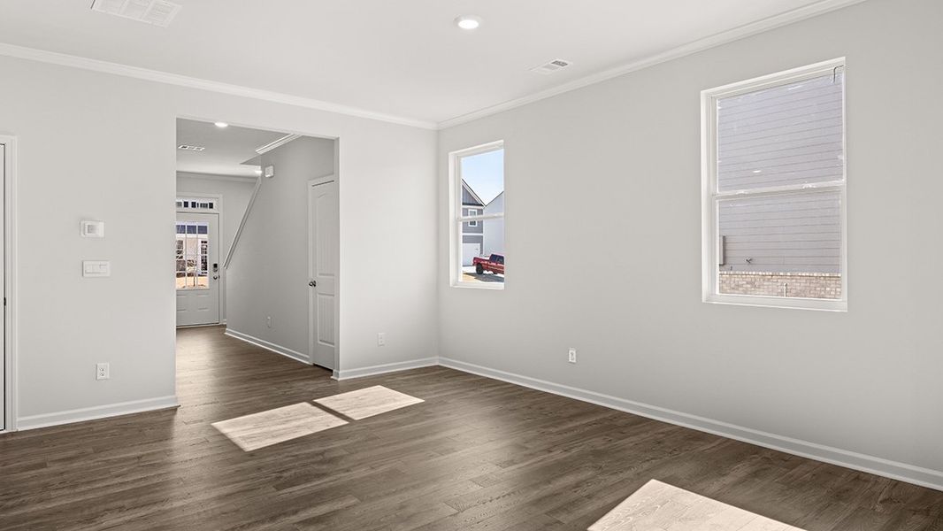 Representative unfurnished interior of a home built from the Robie by D.R. Horton in Rolling Meadows, Jasper (Image 10).