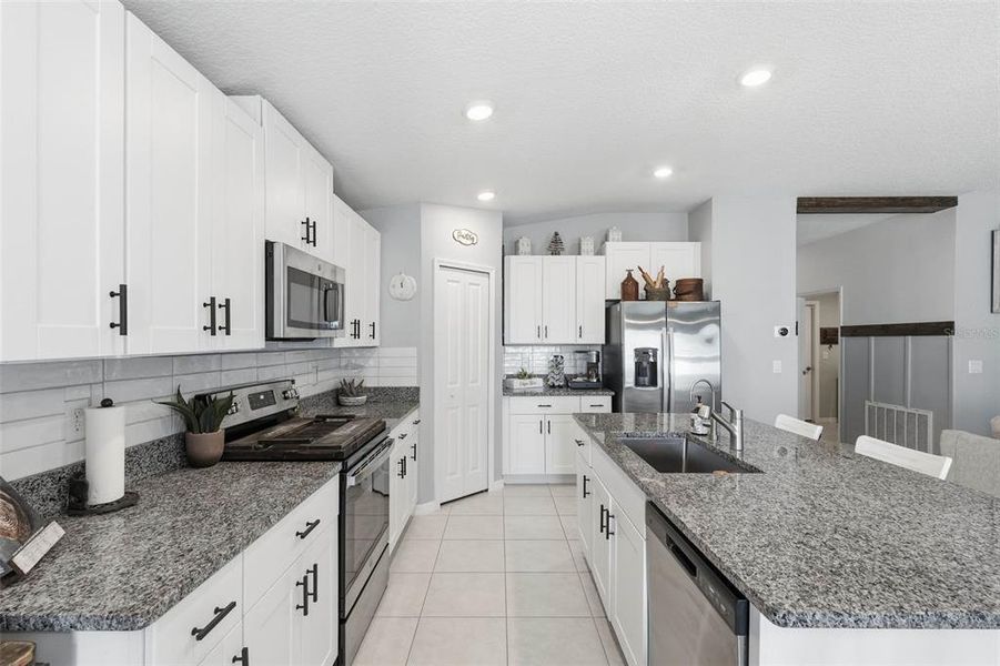 Furnished interior view inside a new home in Verano: The Estates, Spring Hill (Image 17). Furnished interior view inside a new home in Verano: The Estates, Spring Hill (Image 17).