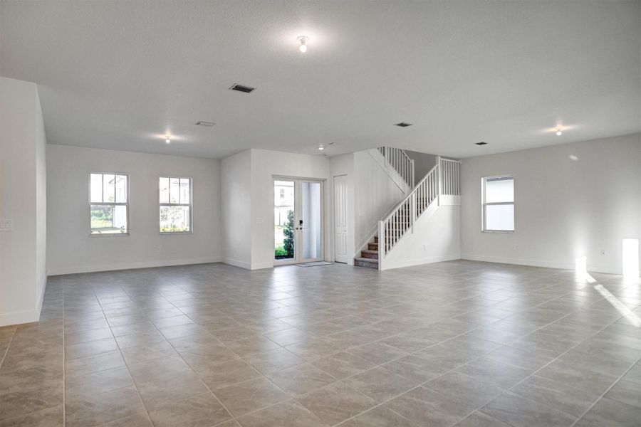 Large Great room open floorplan