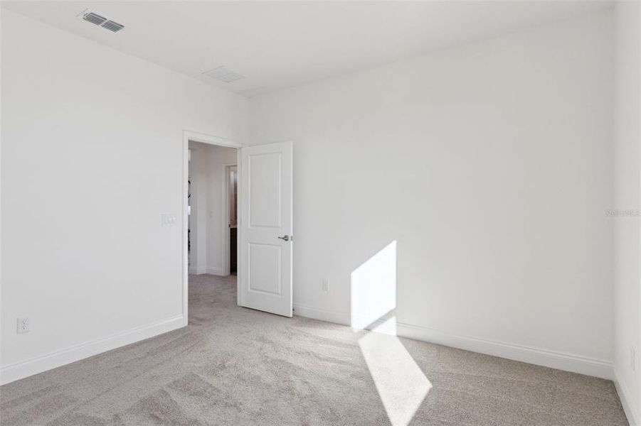 Spacious, unfurnished interior of a new home in Tamarack at Two Rivers, Zephyrhills (Image 46).