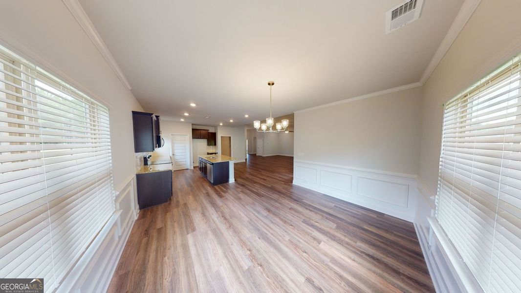 Spacious, unfurnished interior of a new home in Oakview Estates, Macon (Image 13).