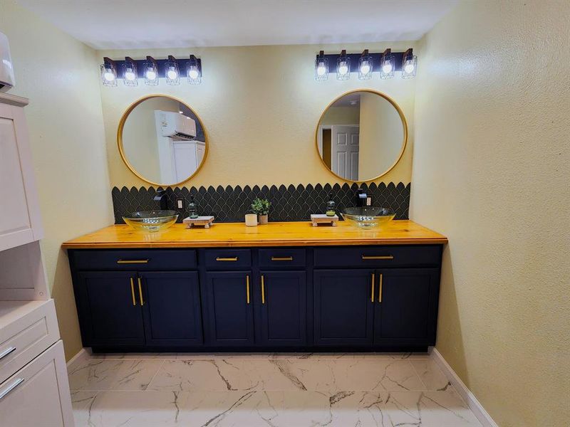 Furnished interior view inside a new home in , Lone Oak (Image 15). Furnished interior view inside a new home in , Lone Oak (Image 15).