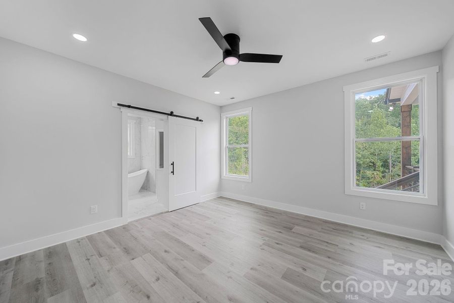 Spacious, unfurnished interior of a new home in , Kannapolis (Image 20).