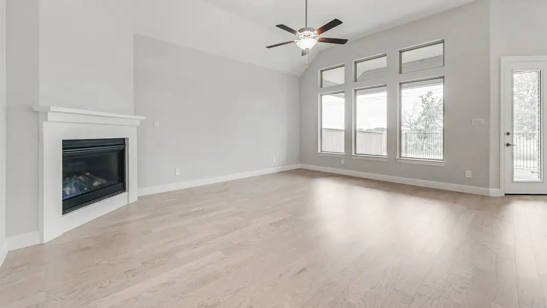 Representative furnished interior of a home built from the Tulane by DRB Homes in Creekhaven, Iowa Colony (Image 9).